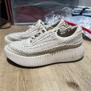 DV by Dolce Vita Cream Woven Platform Sneakers